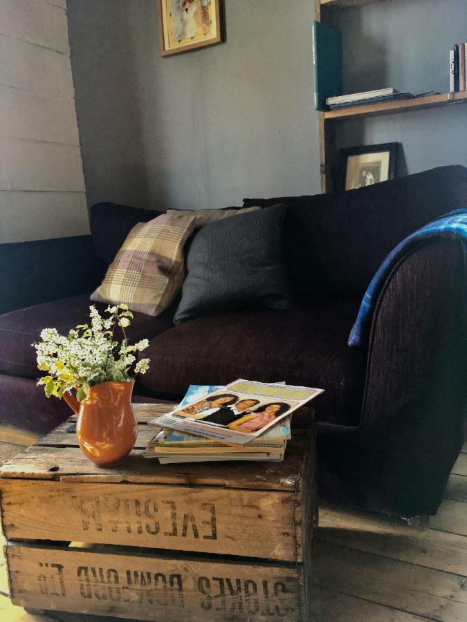 אשפורד The Old Apple Shed Cosy Heated Cottage In A Meadow Close To The Charming Village Of Bethersden מראה חיצוני תמונה
